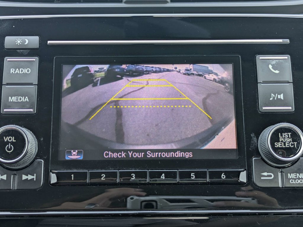 Used 2017 Honda CR-V LX image 21
