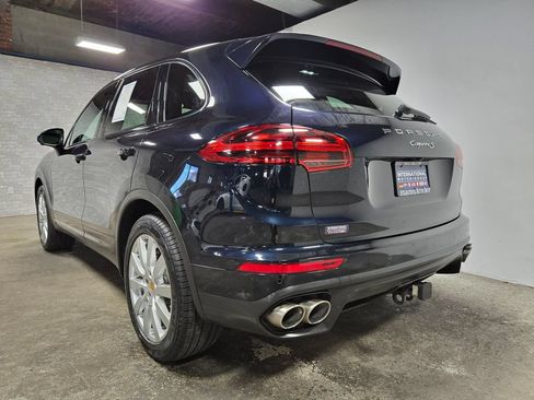 Used 2017 Porsche Cayenne S AWD/4WD image 41