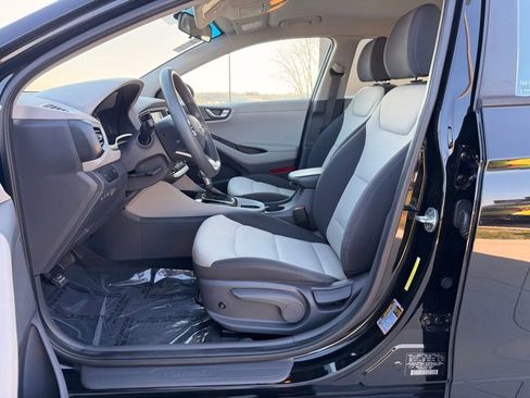 Used 2019 Hyundai Ioniq Blue image 26