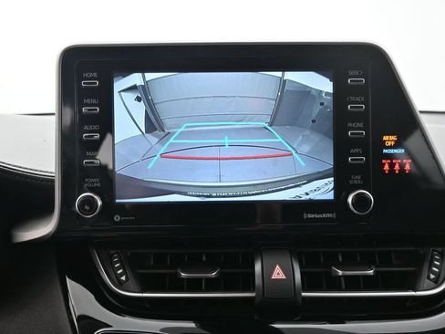 Used 2021 Toyota C-HR LE FWD image 13