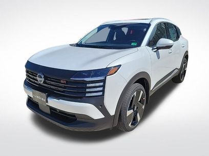 New 2025 Nissan Kicks SR w/ SR Premium Package