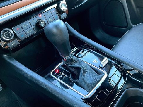 Certified 2024 Jeep Compass Limited image 27