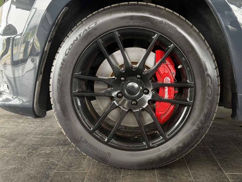 Used 2018 Jeep Grand Cherokee SRT w/ Trailer Tow Group IV AWD/4WD image 18