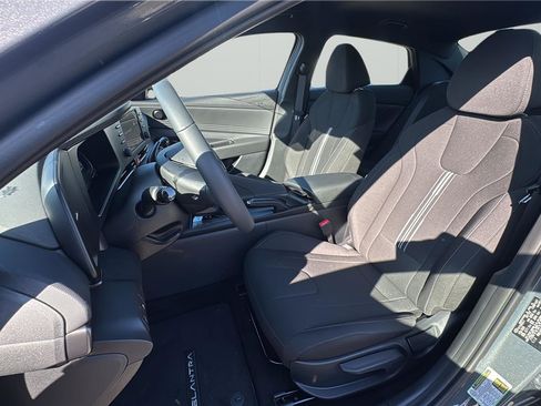 New 2026 Hyundai Elantra Sport FWD image 10