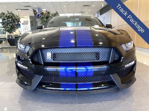 Used 2016 Ford Mustang Shelby GT350 w/ Track Package RWD image 7