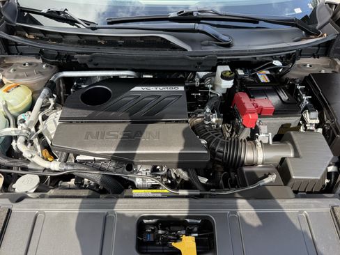 Used 2025 Nissan Rogue SV w/ SV Premium Package image 34