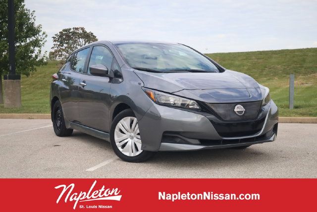 Used 2025 Nissan Leaf S FWD image 1