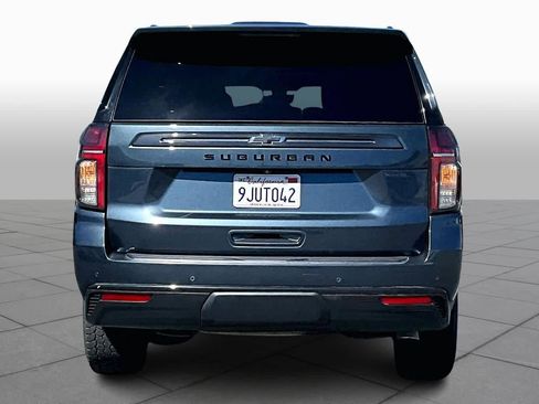 Used 2021 Chevrolet Suburban Z71 w/ Z71 Signature Package image 4