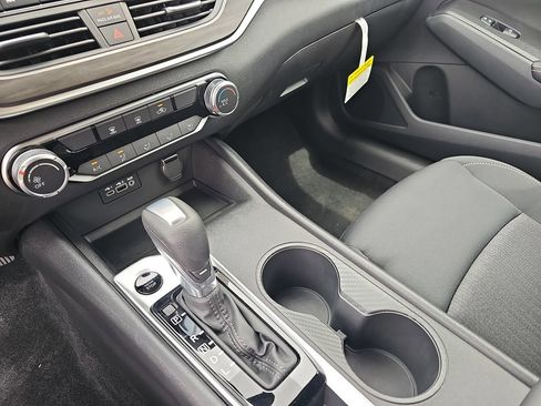 New 2026 Nissan Altima 2.5 SV FWD image 23