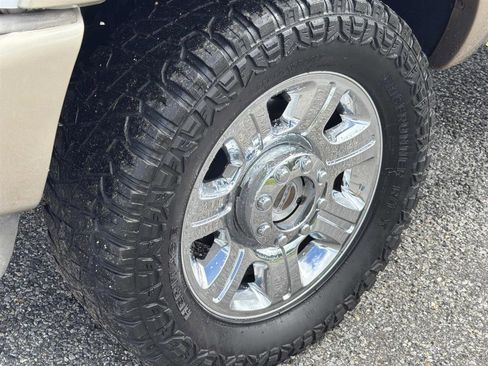 Used 2011 Ford F250 King Ranch w/ King Ranch w/Chrome Pkg AWD/4WD image 9