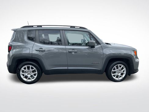 Used 2019 Jeep Renegade Latitude image 6