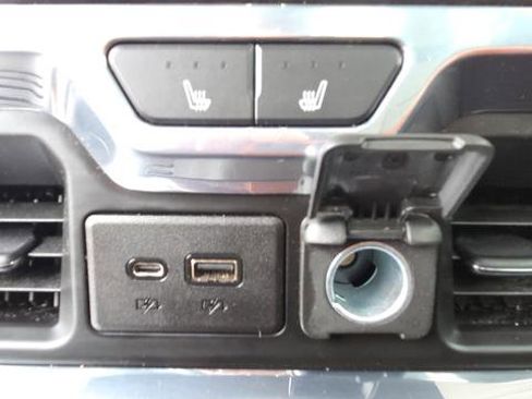 Used 2020 GMC Sierra 1500 SLT w/ SLT Premium Plus Package image 28