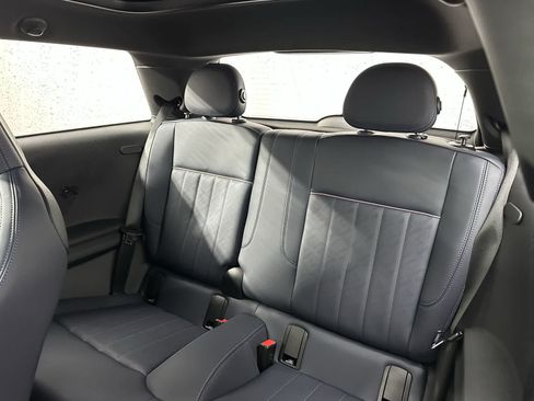 Certified 2025 MINI Cooper 2-Door Hardtop FWD image 11