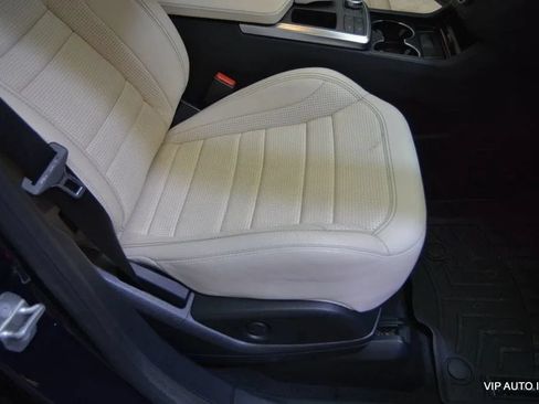 Used 2012 Mercedes-Benz ML 63 AMG 4MATIC image 18