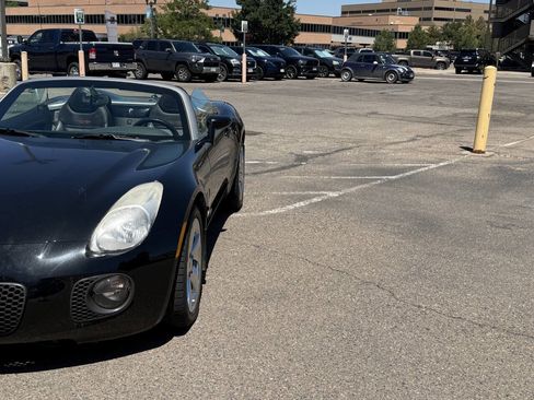 Used 2007 Pontiac Solstice GXP w/ Premium Package RWD image 3