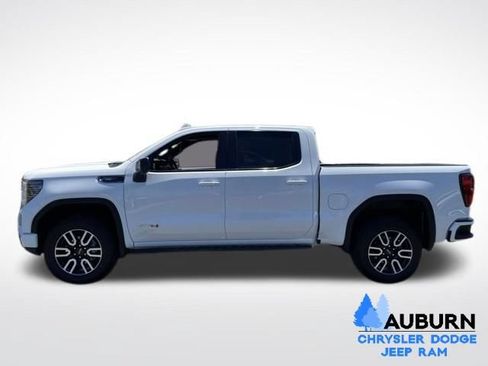 Used 2025 GMC Sierra 1500 AT4 w/ AT4 Premium Package AWD/4WD image 4