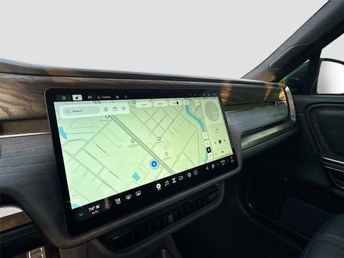 Used 2022 Rivian R1T Launch Edition image 10