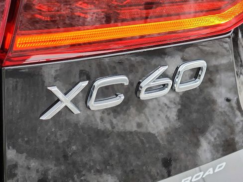 Used 2026 Volvo XC60 T8 Polestar w/ Protection Package Premier image 28