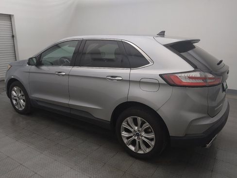 Used 2022 Ford Edge Titanium w/ Equipment Group 301A AWD/4WD image 3