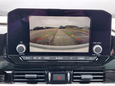 New 2025 Nissan Pathfinder SV image 13