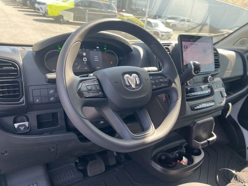 New 2026 RAM ProMaster 2500 w/ Premium Convenience Group FWD image 23