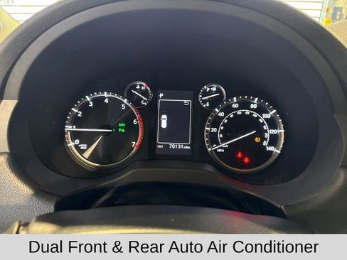 Used 2022 Lexus GX 460 Premium w/ Premium Package image 15