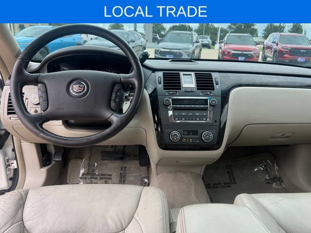 Used 2011 Cadillac DTS Luxury FWD image 18