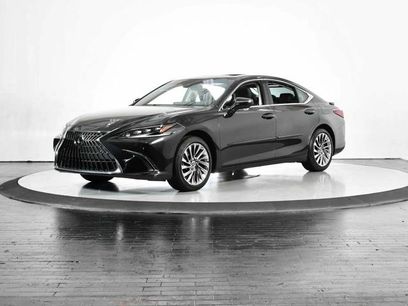 Certified 2025 Lexus ES 300h Ultra Luxury w/ Accessory Package (Z2)