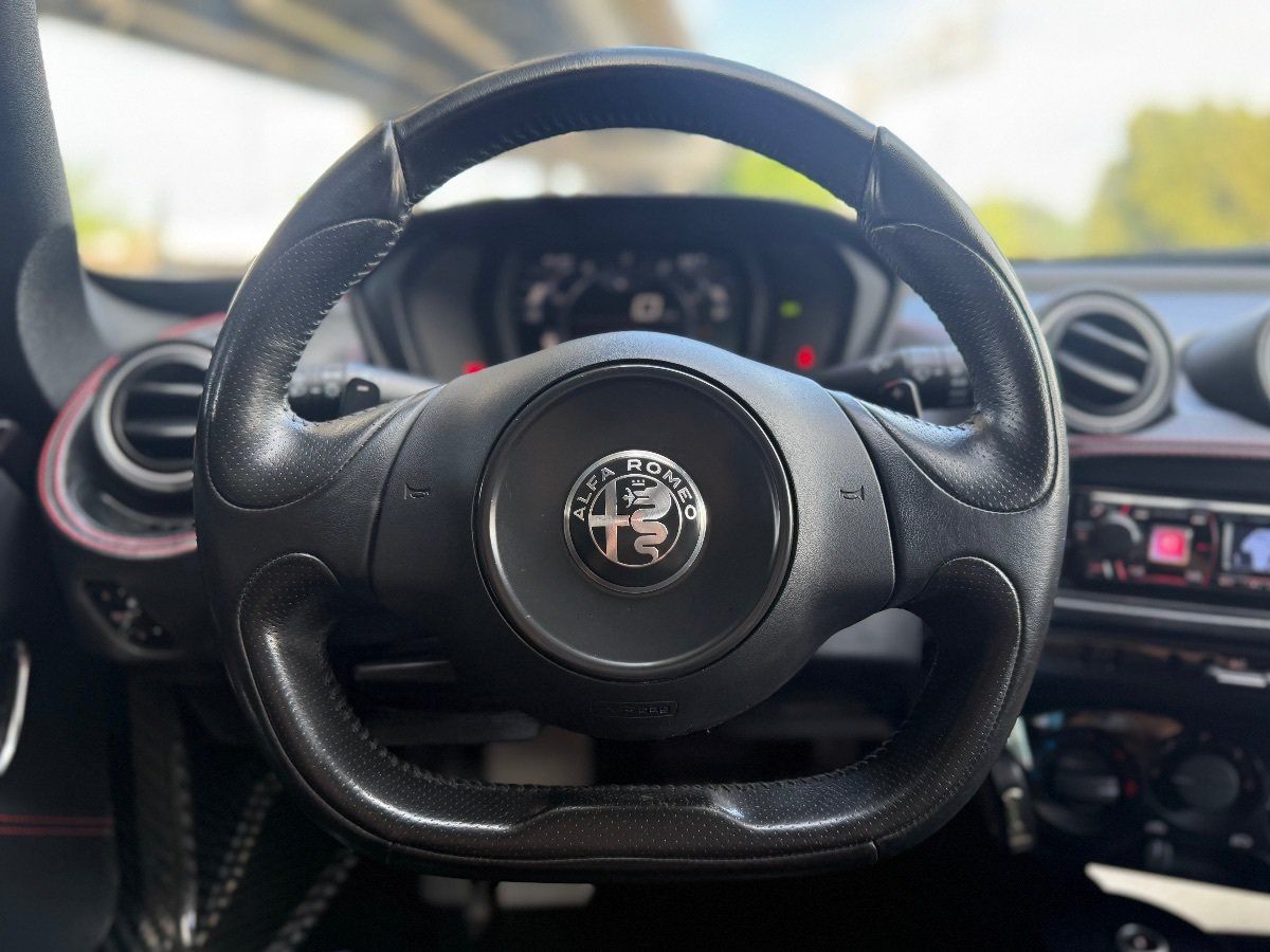 Used 2018 Alfa Romeo 4C Coupe w/ Convenience Group - Coupe RWD image 14