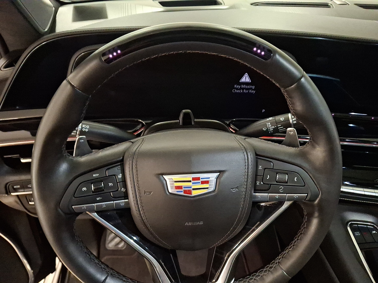 Certified 2023 Cadillac Escalade ESV V AWD/4WD image 12