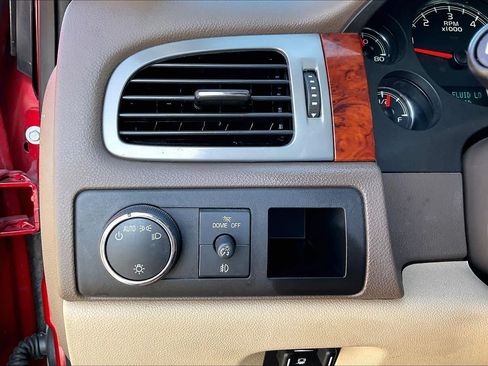 Used 2014 GMC Yukon SLT RWD image 34