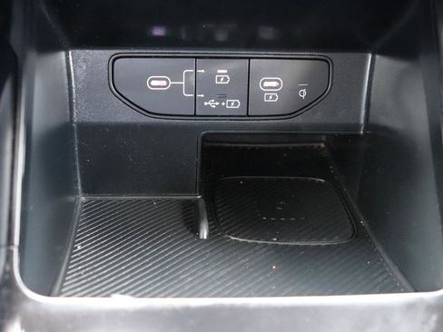 Used 2024 Kia Sorento S FWD image 40