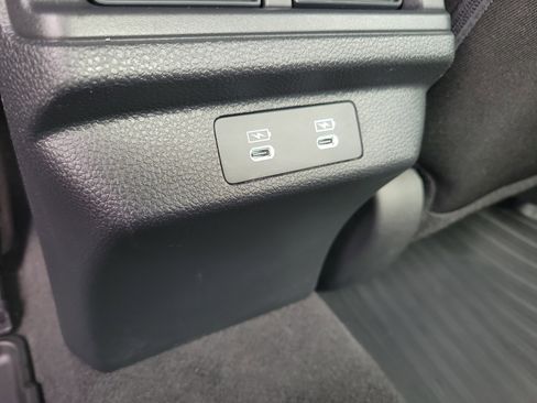 Used 2025 Honda Accord SE image 17