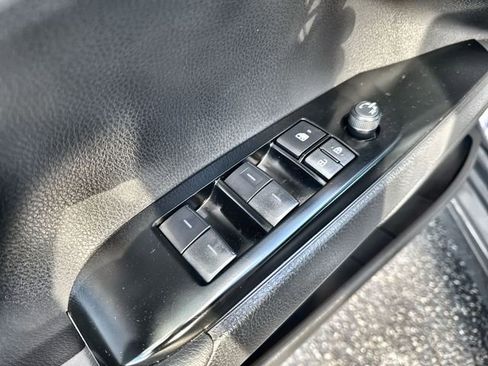 Used 2025 Toyota Camry SE image 22