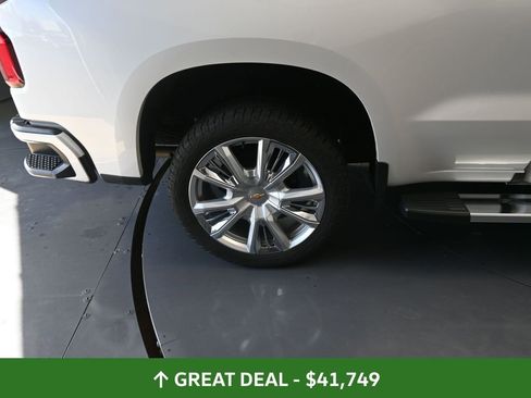 Used 2022 Chevrolet Silverado 1500 High Country w/ High Country Premium Package image 22