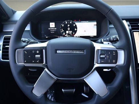 New 2026 Land Rover Discovery Dynamic SE AWD/4WD image 19