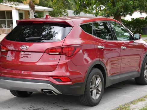 Used 2017 Hyundai Santa Fe Sport FWD image 6