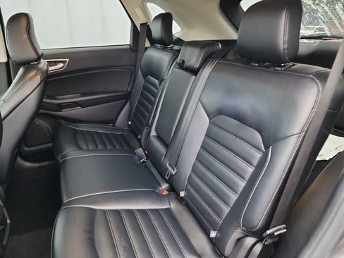 Used 2023 Ford Edge SEL image 39