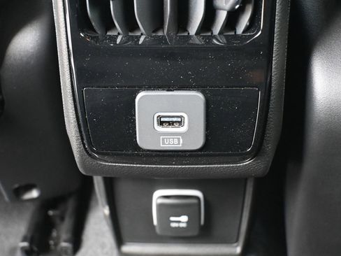 New 2026 Jeep Compass Latitude image 21