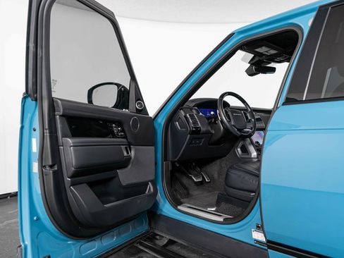 Used 2021 Land Rover Range Rover Autobiography Fifty Edition image 18