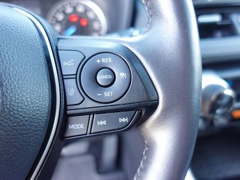 Certified 2022 Toyota RAV4 XLE Premium image 18