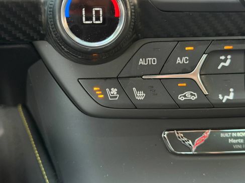Used 2019 Chevrolet Corvette Z06 RWD image 12