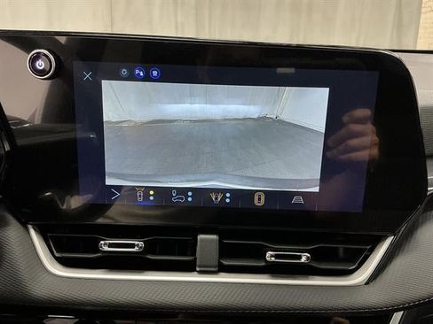 New 2027 Chevrolet Equinox LT w/ Safety and Technology Package AWD/4WD image 19