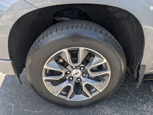 Used 2023 Chevrolet Silverado 1500 RST RWD image 18