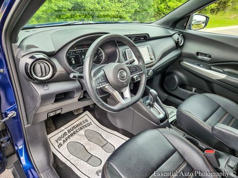 Used 2019 Nissan Kicks SR w/ SR Premium Package FWD image 9