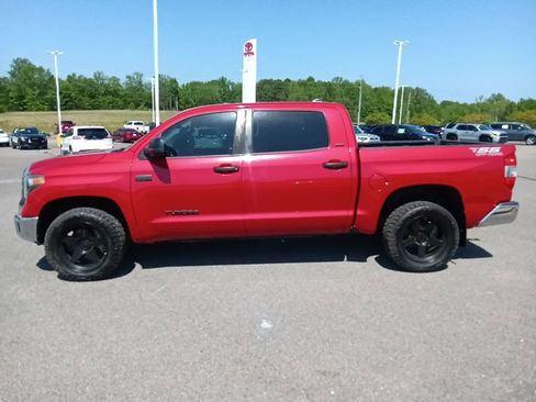 Used 2020 Toyota Tundra SR5 w/ SR5 Leather Package AWD/4WD image 6