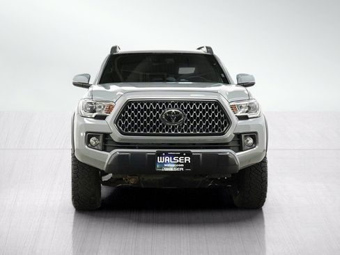 Used 2019 Toyota Tacoma TRD Off-Road w/ TRD Premium Off Road Package AWD/4WD image 8