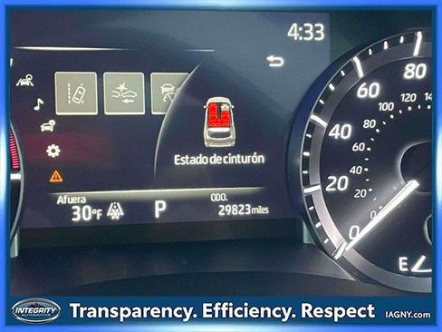 Certified 2023 Toyota Highlander XLE image 28