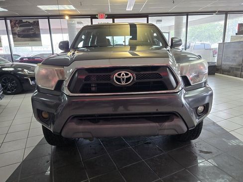 Used 2015 Toyota Tacoma 4x4 Double Cab w/ TRD Off-Road Package image 2