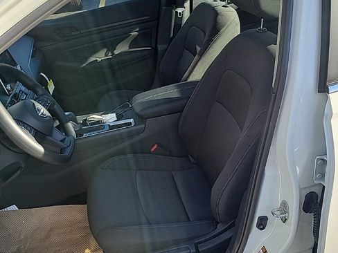 Certified 2025 Nissan Altima 2.5 S image 14